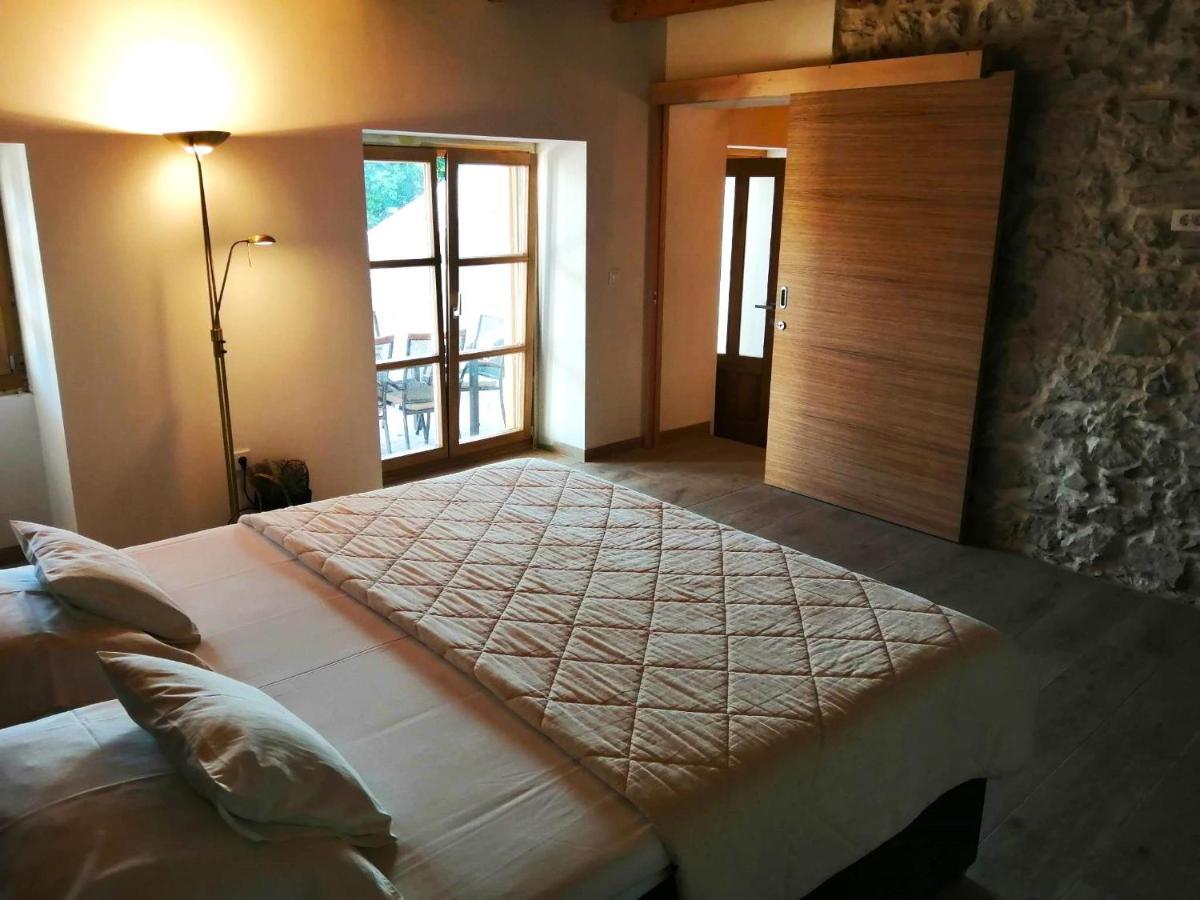 Apartments Dalmatian Stone House Turanj Bagian luar foto